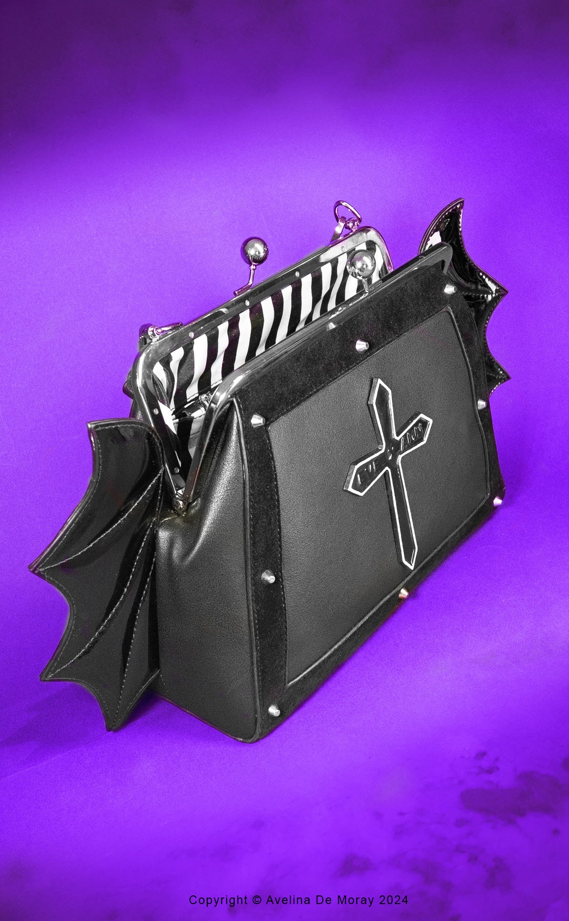 Eve Pain Handbag – Avelina De Moray