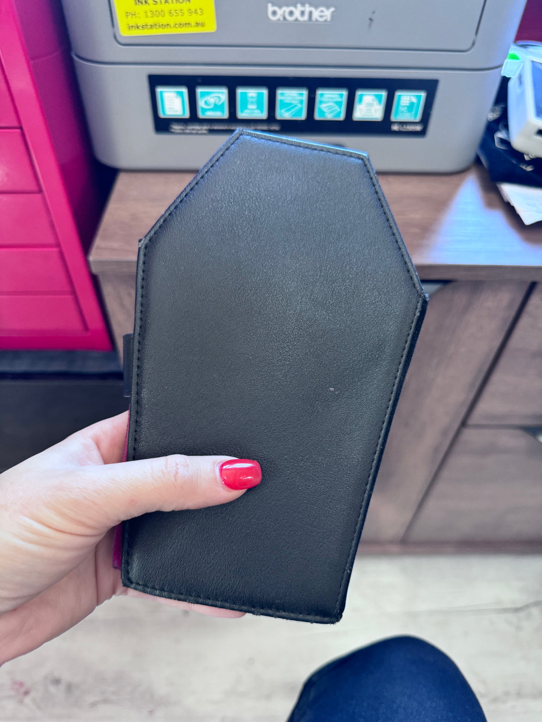 Avelinas Dani Divine Wallet *Used*