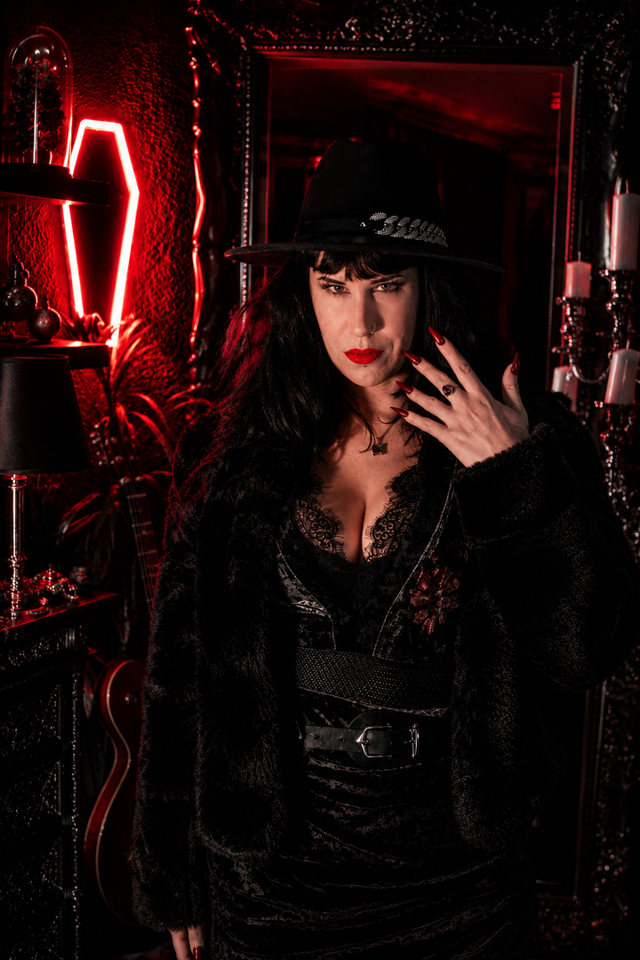 Selene Coffin Ring