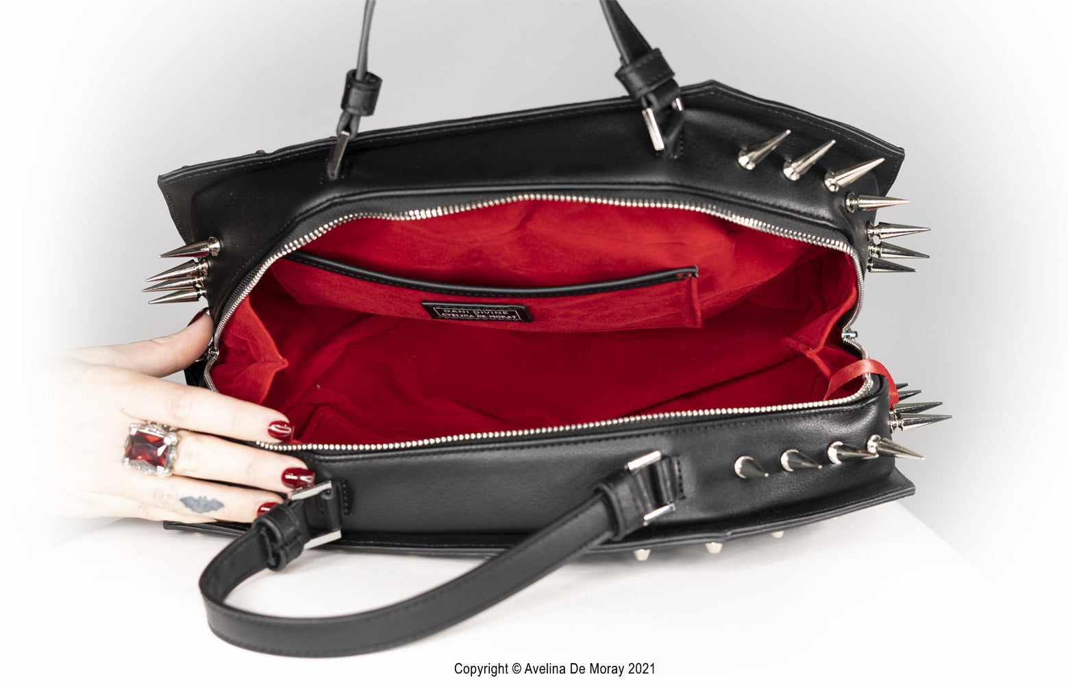 Dani Divine Coffin Handbag – Avelina De Moray