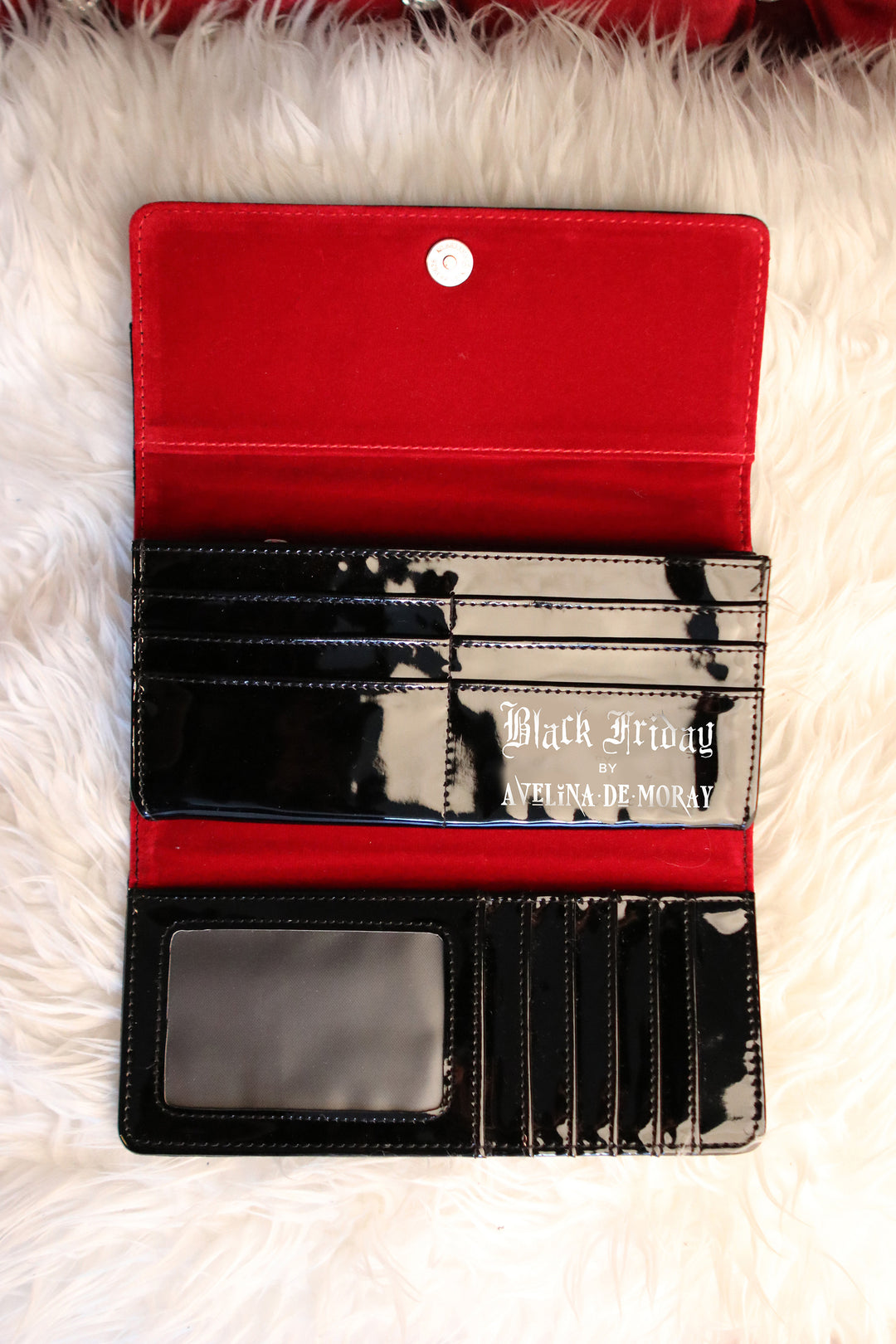 Black Friday Wallet – Avelina De Moray