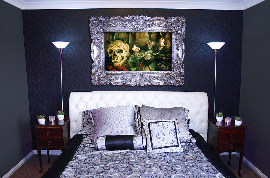 Sinners Flames Canvas - Avelina De Moray